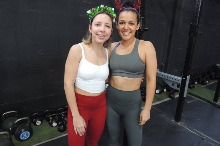 Entre burpees y sentadillas disfrutan clientes de Ludus Magnus su posada