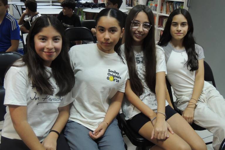 Disfrutan estudiantes del Instituto Senda un feliz regreso a clases