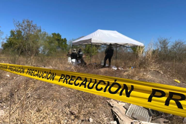 Madres buscadoras hallan cuatro osamentas en el norte de Culiacán