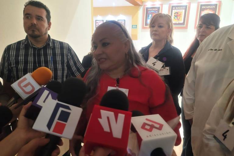 Trabajadores del sector salud se manifiestan por recodificación de sus sueldos