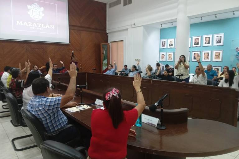 Aprueba Cabildo de Mazatlán modificación del presupuesto de egresos por $55.3 millones
