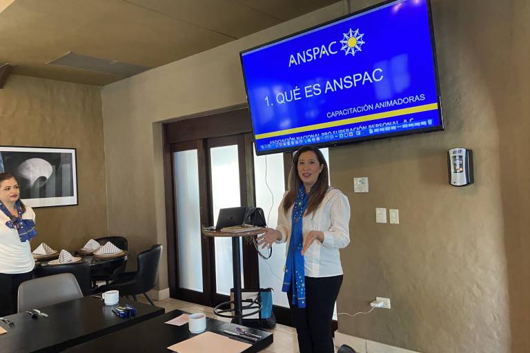 Imparten taller de capacitación