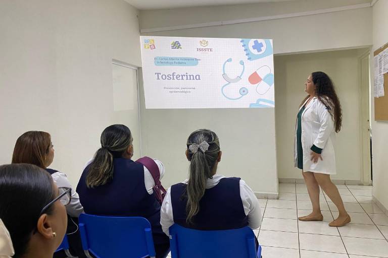 Recibe personal de Salud capacitación para campaña de vacunación contra Influenza y Covid-19