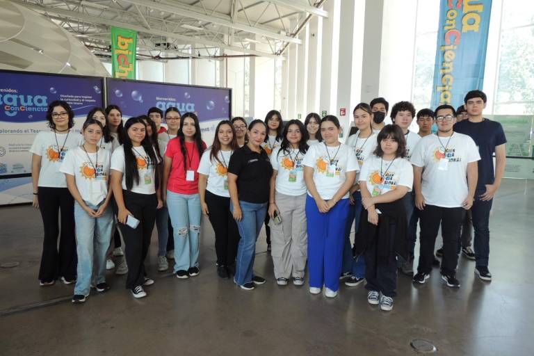 Conviven niños y niñas entre la ciencia y la diversión