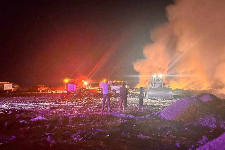 Controlan incendio en el basurón de Culiacán... después de 24 horas