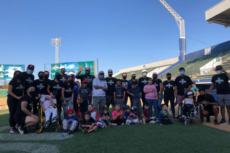 Llenos de entusiasmo, Súper Algodoneritos entrena este miércoles al terreno de juego