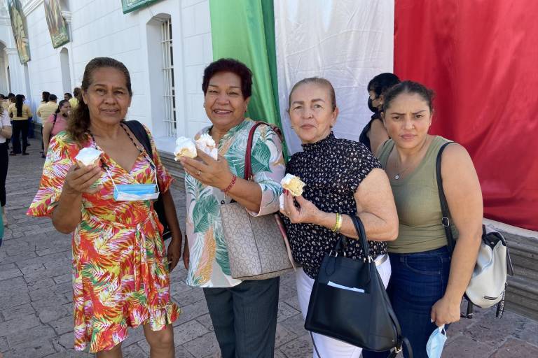 Celebran ciudadanos el 491 aniversario de la fundación de Culiacán con misa y pastel