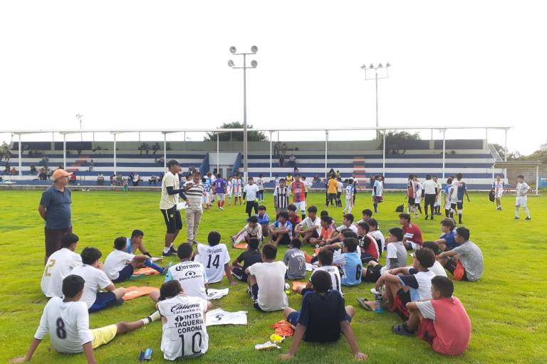 Seleccionan en Rosario a seis jóvenes futbolistas en visorías del Club América