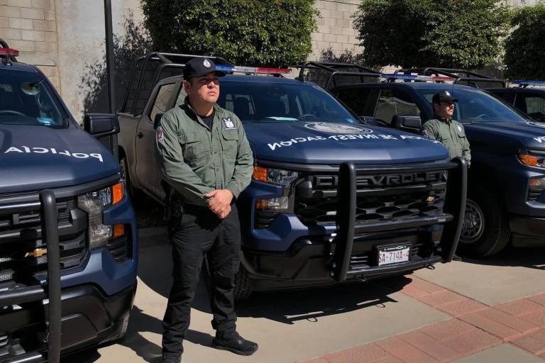 Adquiere Fiscalía General de Sinaloa 20 nuevos vehículos Sedán