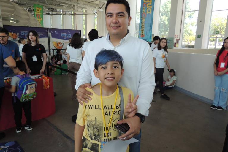 Conviven niños y niñas entre la ciencia y la diversión