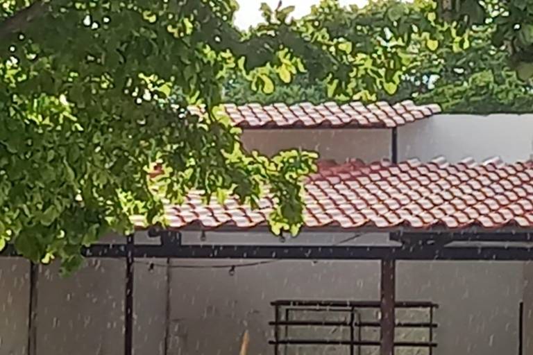 Se registra lluvia moderada en su zona urbana de Culiacán