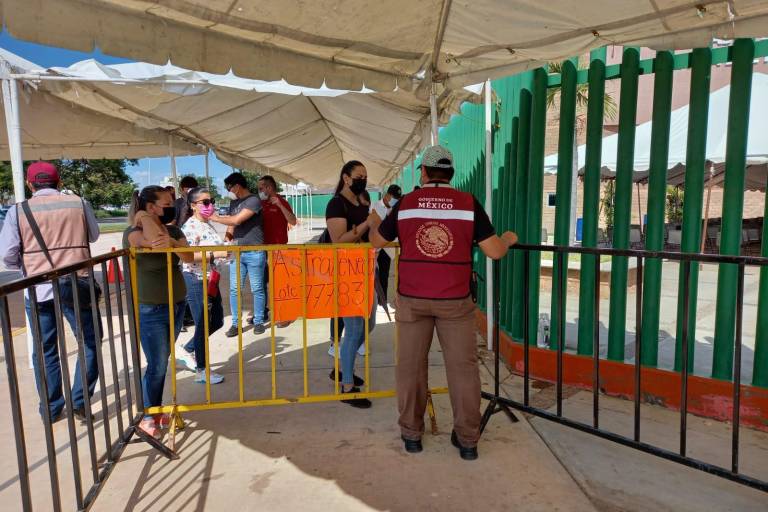 Sin filas y sin prisas, continúa aplicación de segunda dosis contra el Covid-19 a población e 30 a 39 años en Culiacán