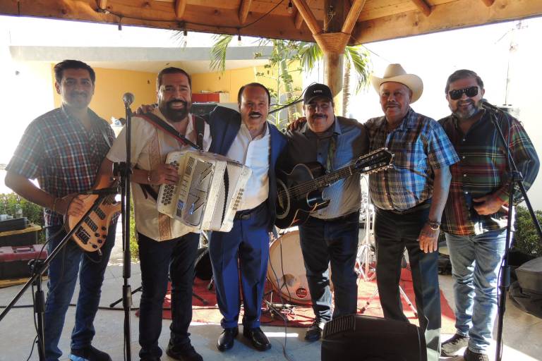 Celebran a Don Pepe Cabrera por sus 80 años de vida