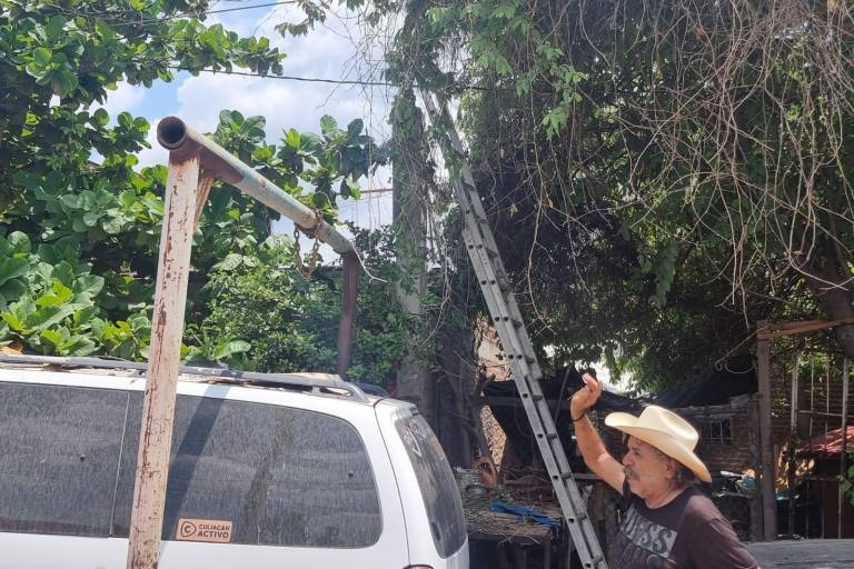 Se lesiona un hombre tras tocar cables de alta tensión en Culiacán