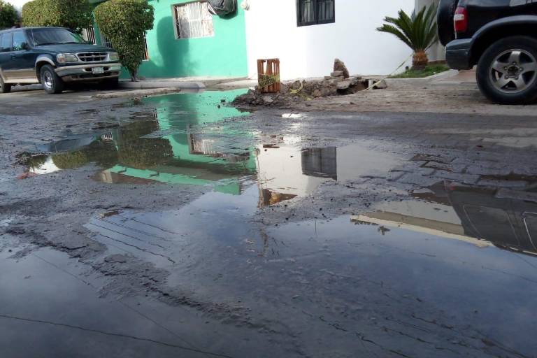 Promete López Angulo hacer lo necesario para mejorar el drenaje en Mazatlán