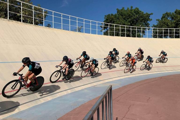Rosarenses ganan cuatro medallas en ciclismo