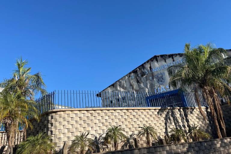 Exhorta UAS esclarecer causas de incendio de teatro; llaman a no especular