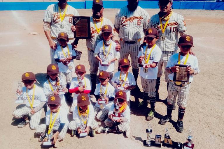 Termina con éxito una temporada más en la Liga de Beisbol Infantil y Juvenil del Muralla