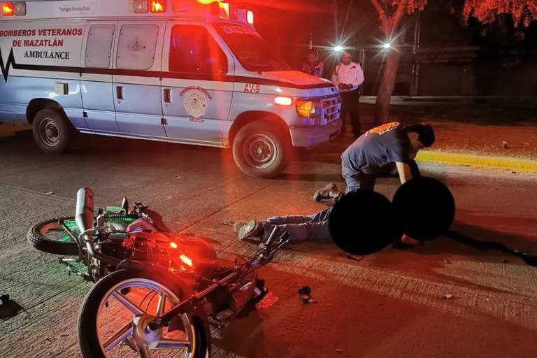 Motociclista derrapa y muere en Valles del Ejido en Mazatlán