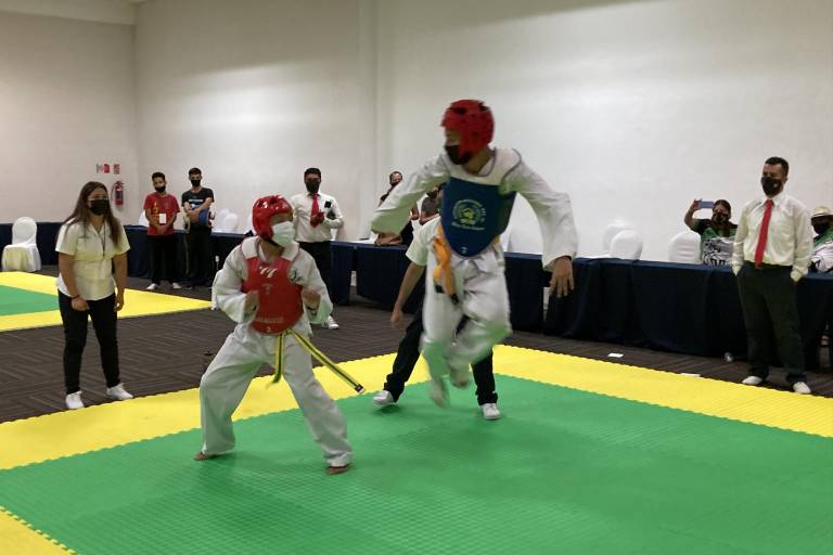 Celebran Regional MDK en Mazatlán