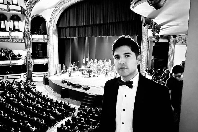 Triunfa el sinaloense Adrián Varela en el Festival Mundial del Bolero