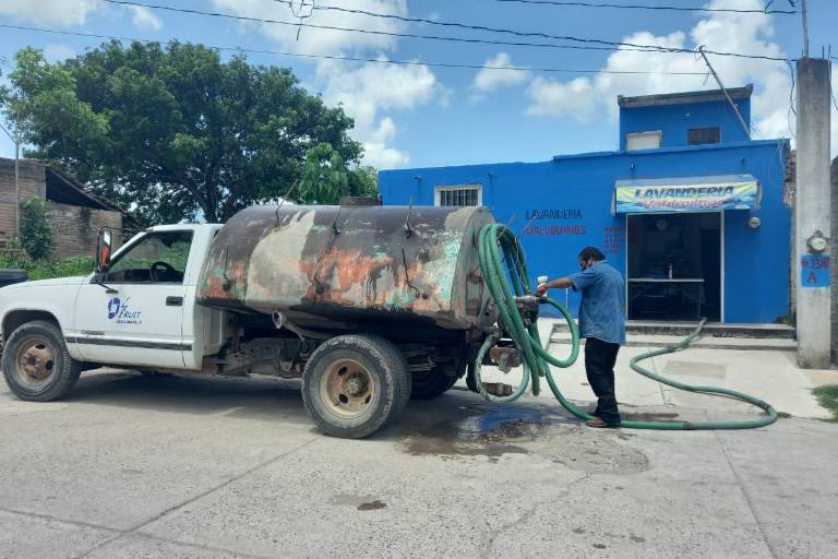 Sigue Escuinapa sin el servicio de agua potable