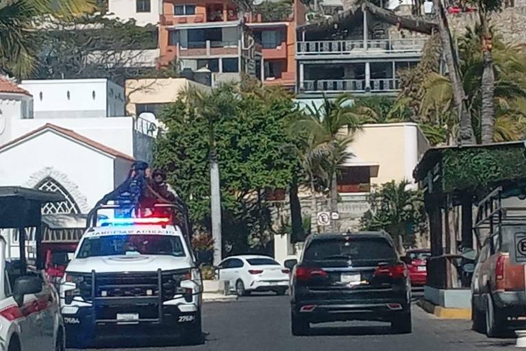 Elementos de la Guardia Nacional refuerzan seguridad en la zona urbana de Mazatlán