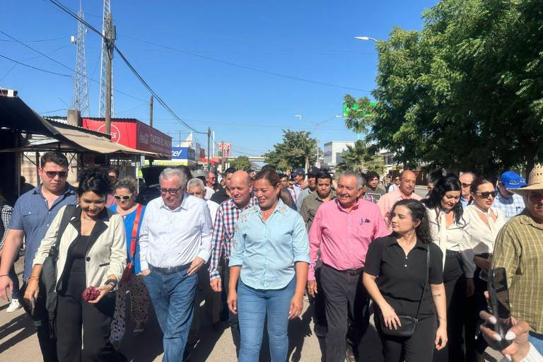 Rocha Moya aplaude lucha de habitantes de Juan José Ríos por convertirlo en municipio