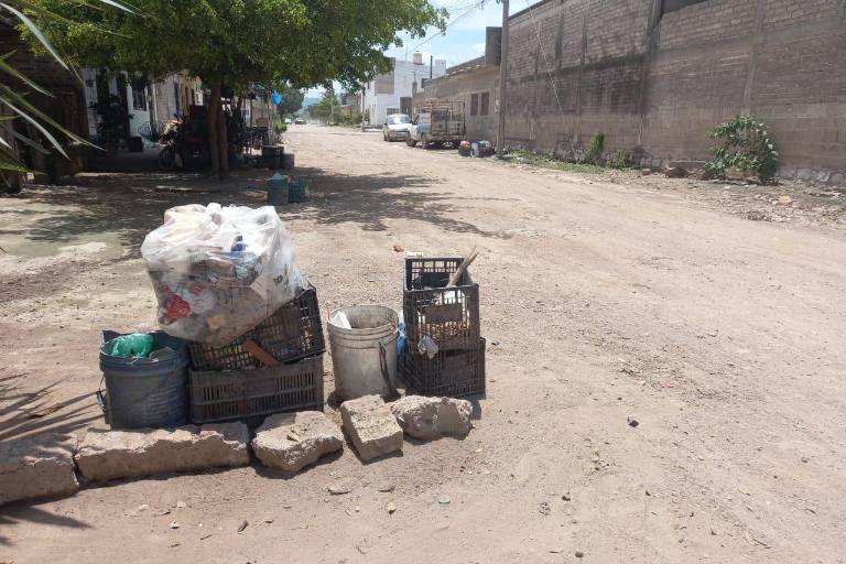 Basura se acumula en Escuinapa por la descompostura de camiones recolectores