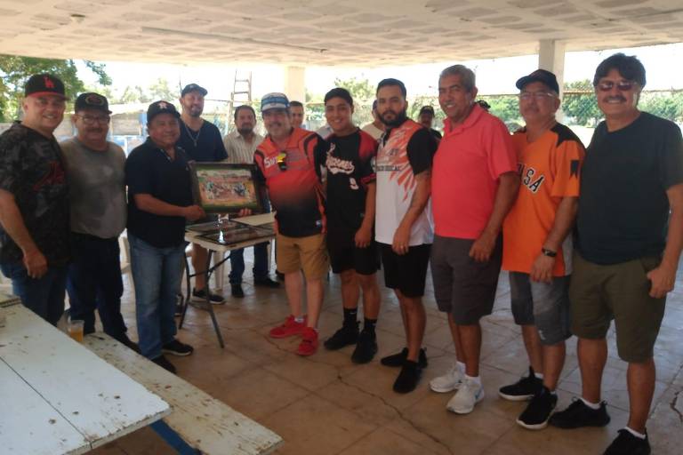 Reconocen a lo mejor de la Liga Burócrata Federal