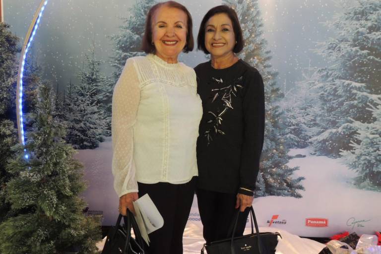 Disfrutan de la Navidad con brillante concierto decembrino