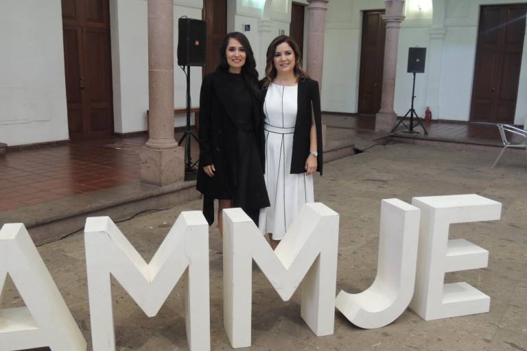 Rinde protesta el nuevo consejo directivo de AMMJE Culiacán 2025-2026