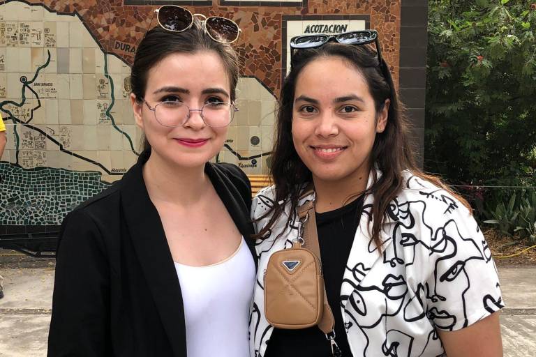 Aplauden jóvenes las propuestas del músico y empresario Sergio Lizárraga