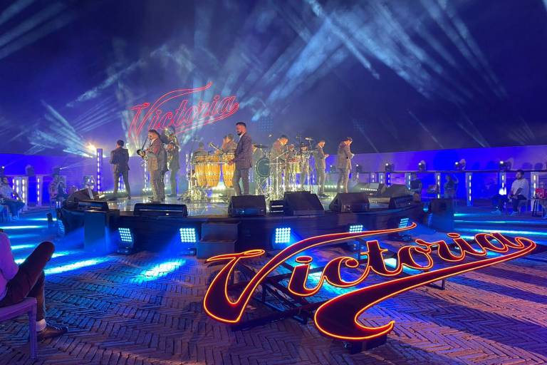 Banda El Recodo festeja a las madres con concierto
