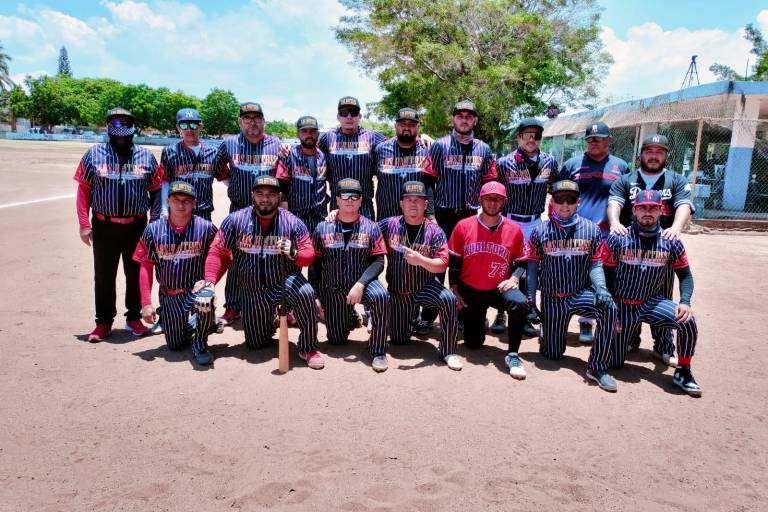 Buitres de Culiacán aseguran título de playoffs de Liga CB, en Polluelos