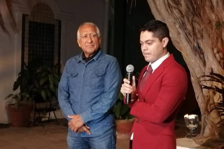Emotiva inauguración de la obra de José Luis Tirado