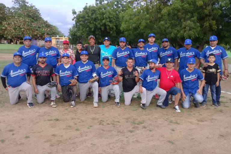 Sanabria’s Tem avanza con paso de campeón en la Liga del Club Polluelos