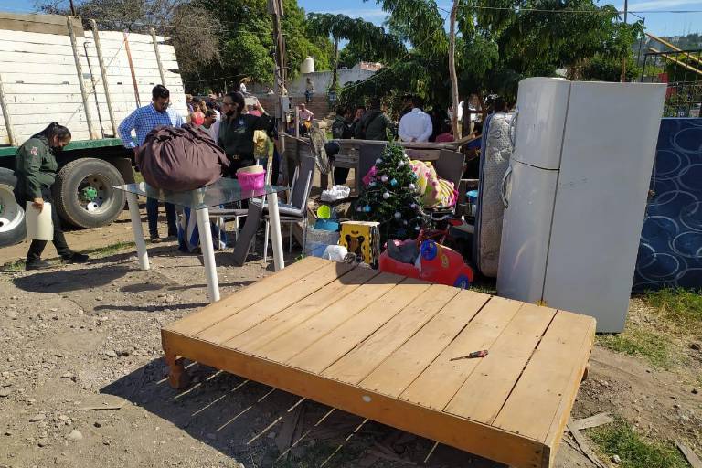 De desalojo en invasión de Mazatlán, de ataque en Tula y de ‘Canelo’ Álvarez, las noticias esta tarde