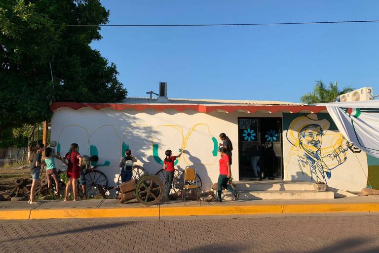 Con arte urbano, muralista de Culiacán busca fomentar la paz entre la juventud sinaloense
