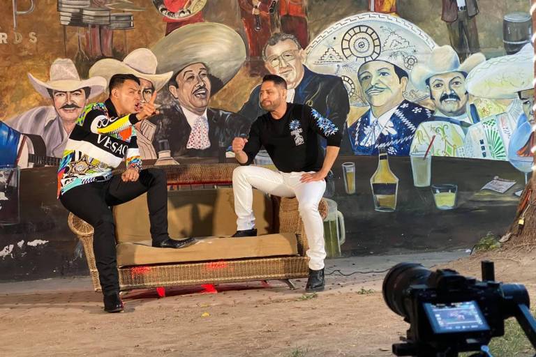 Celebra Pancho Barraza tres décadas de trayectoria con grabación de 30 duetos