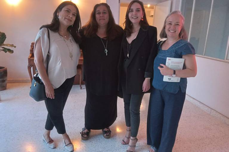 Conocen sobre la historia de la izquierda en México