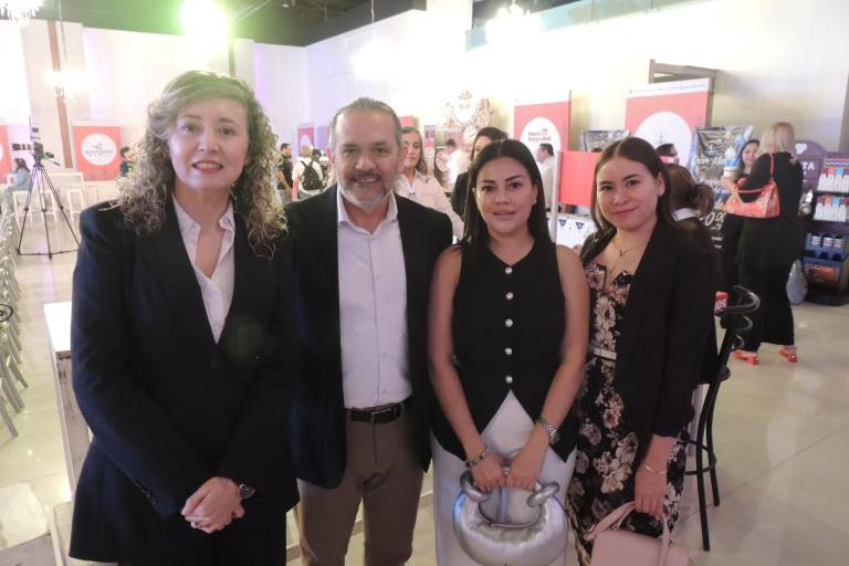 Reciben empresarios el Galardón Industrial por parte de Canacintra Culiacán
