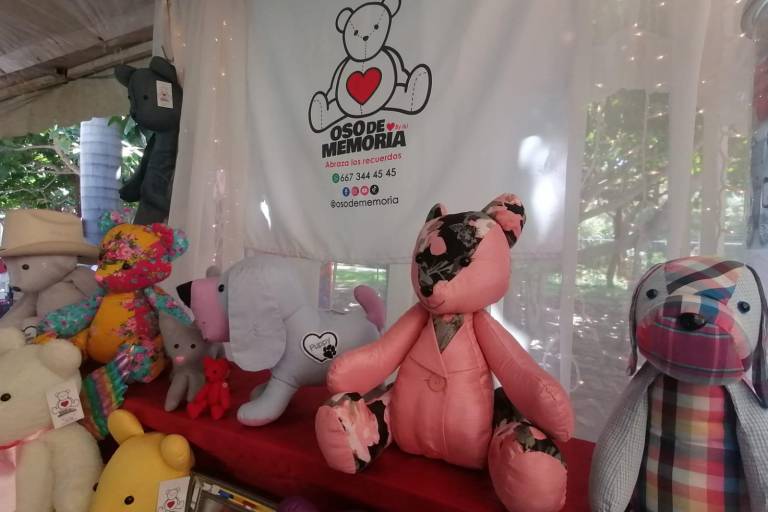 Realizan la tercera edición del Viscocho Bazars, en Culiacán