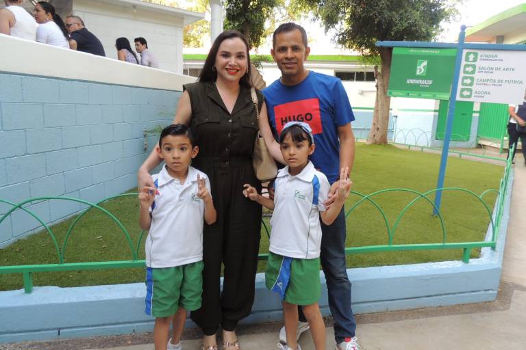 Reconoce el Instituto Senda a sus alumnos de excelencia