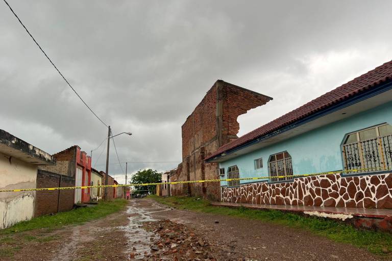 Evacuados, cortes de energía, árboles caídos y escurrimientos, lo que dejó ‘Roslyn’ a su paso por Escuinapa