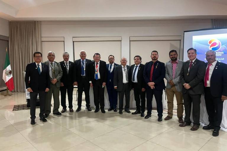 El Club Rotario Culiacán Oriente realiza Cambio de Botones