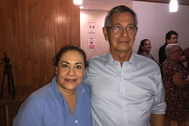 ‘Vuelan’ los negros pájaros del adiós en el Teatro Socorro Astol