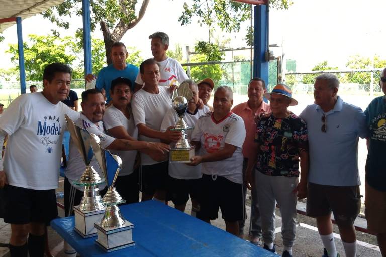 Levanta Muralla-Mazatlán título en Torneo ‘100 años de Futbol en Sinaloa’