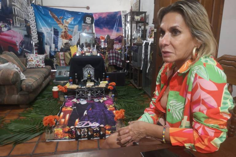 Un pequeño museo, el altar para padre de Aline