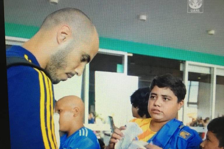 Tigres de la UANL llega a Mazatlán en medio de un caluroso recibimiento